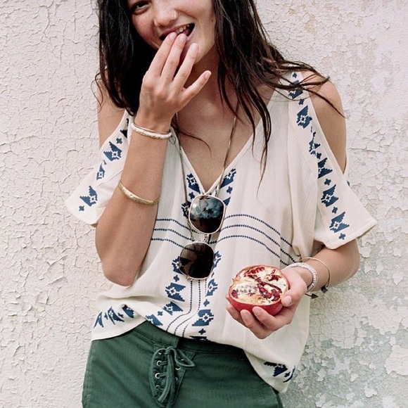 Ecote Tribal Open Shoulder Top Urban Outfitters - Picture 5 of 10